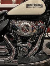 Harley-Davidson Road King Police FLHP - Angebote