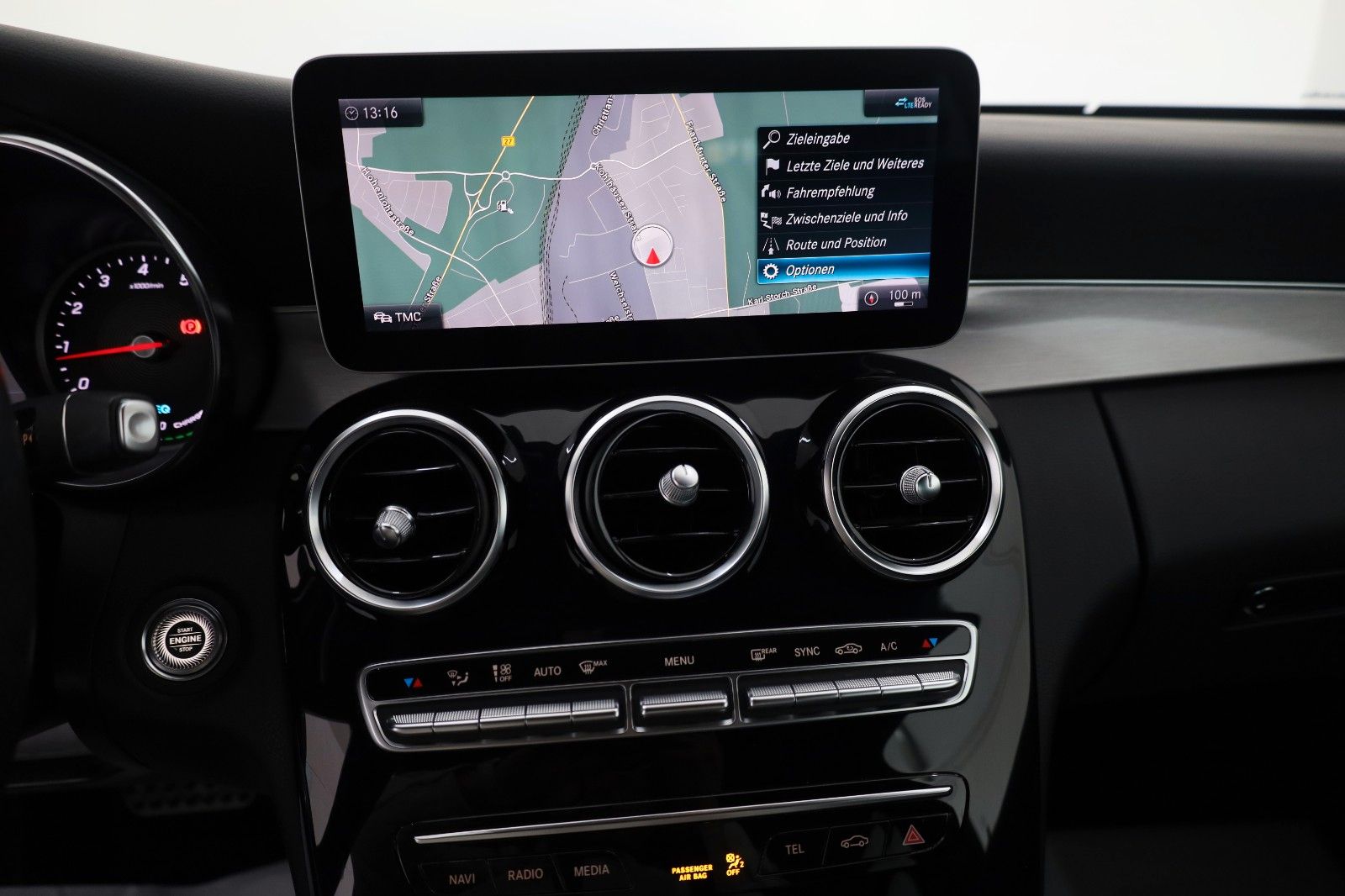 Fahrzeugabbildung Mercedes-Benz C 200 Coupe AMG Line Leder,Navi,LED,SH,PDC,SR+WR