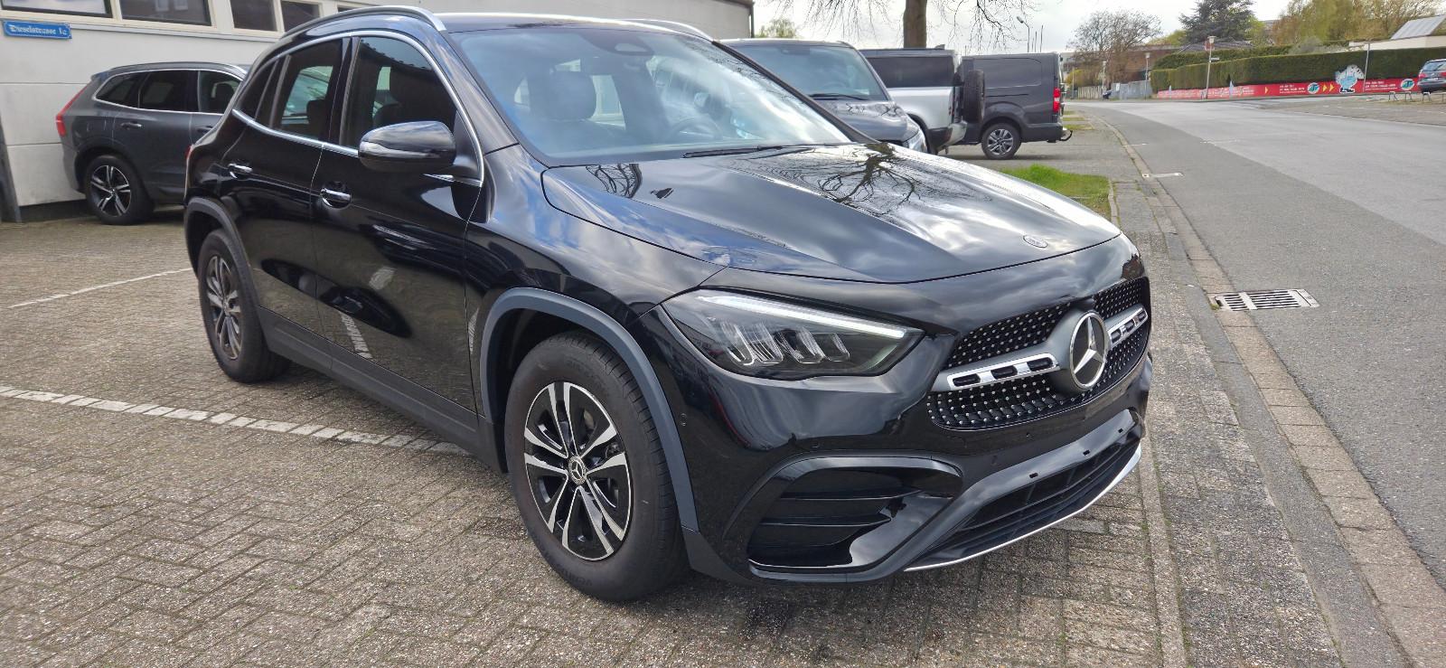 Mercedes-Benz GLA 180