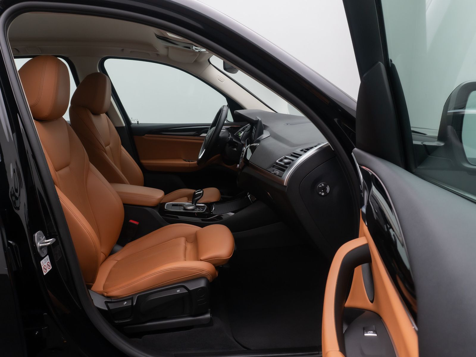 Fahrzeugabbildung BMW X3 xD30e Kamera DAB Sportsitz AHK Leder 18Zoll