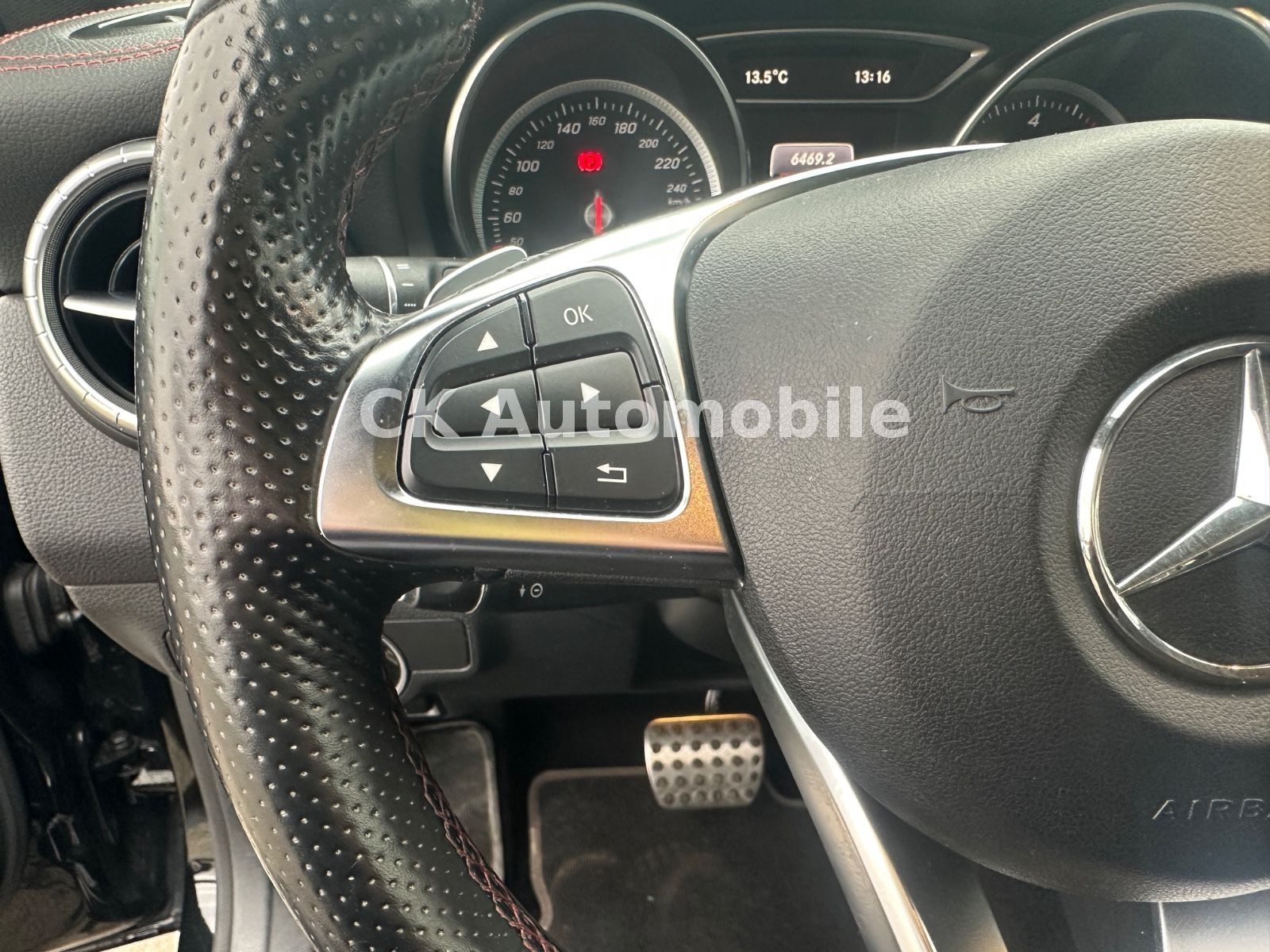 Fahrzeugabbildung Mercedes-Benz CLA 220 CDI Shooting Brake/4Matic/AMG-Line/LED