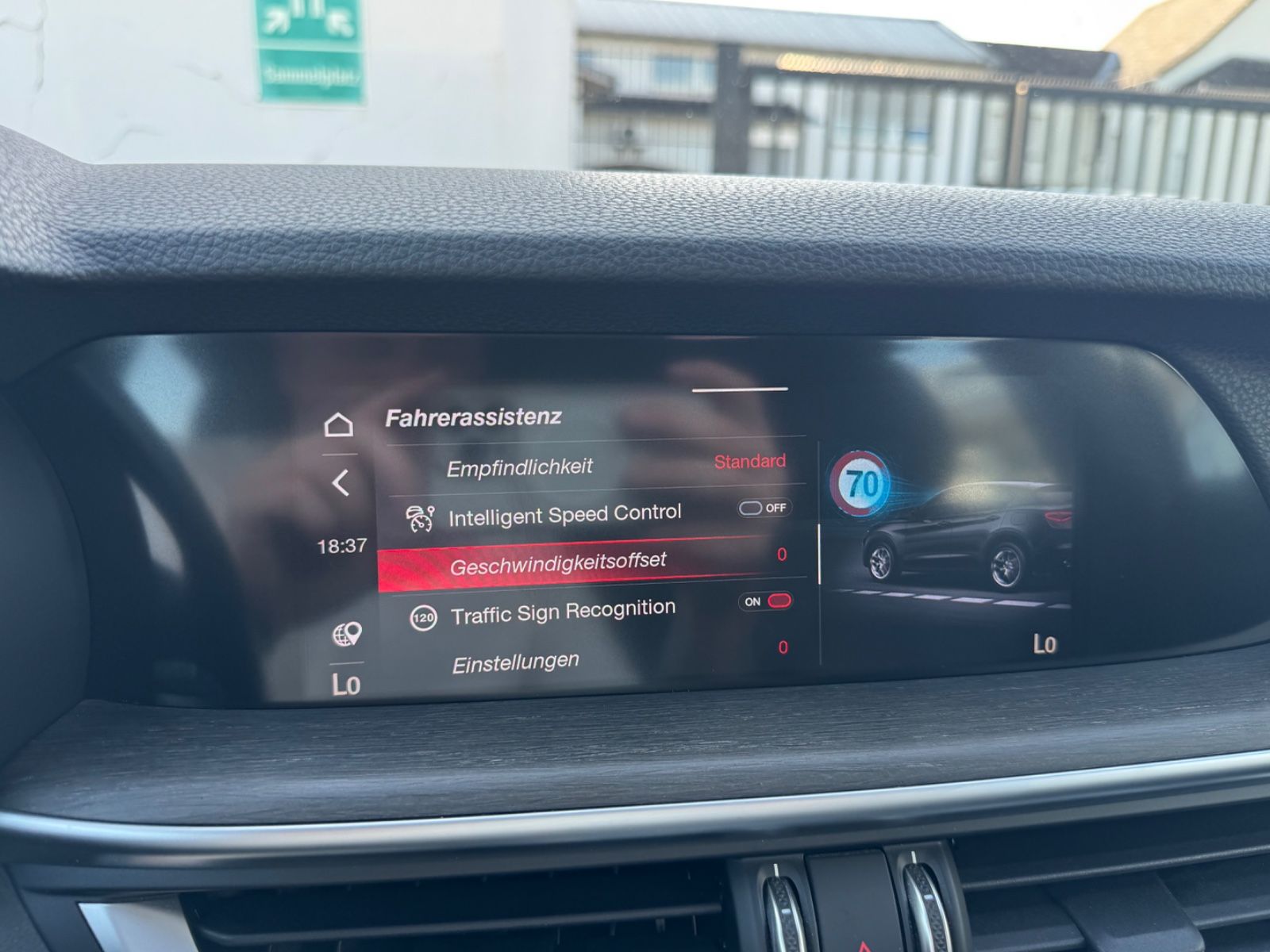 Fahrzeugabbildung Alfa Romeo Stelvio Ti Q4/MEMORY/NAVI/KAMERA/ACC/KLIMA