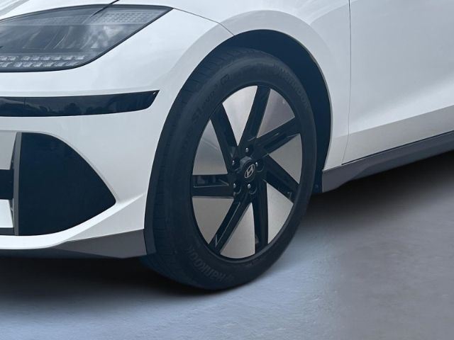Fahrzeugabbildung Hyundai IONIQ 6 Basis Elektro Navi Digitales Cockpit LED