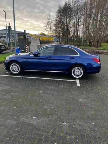 MERCEDES-BENZ C 220 d 4MATIC Autom. -