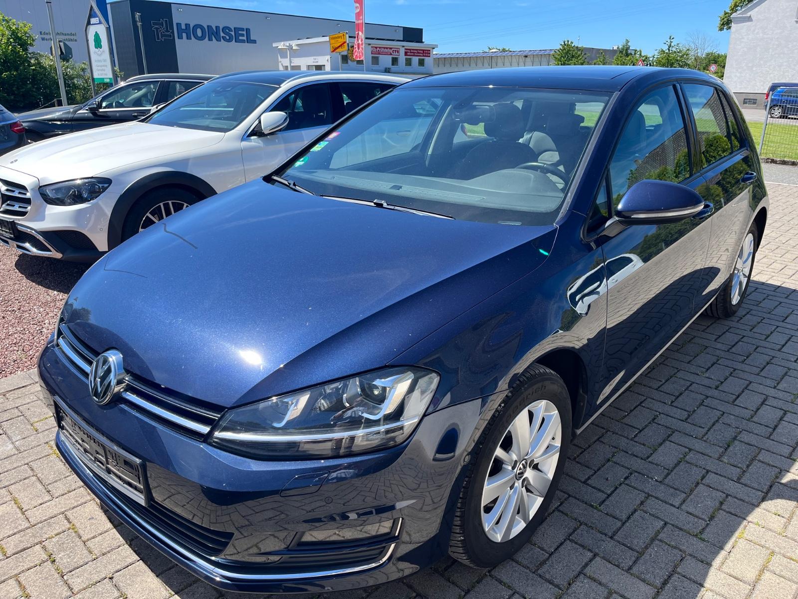 Volkswagen Golf VII Lim. Highline,Panoramadach,1.Hd.!