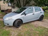 Fiat Punto 1.4 8V Dynamic Fahrzeug muss weg - Fiat Punto mit Benzin-Antrieb: Dynamic