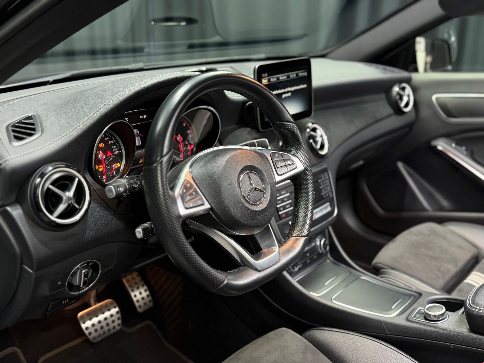 Fahrzeugabbildung Mercedes-Benz A 200 CDI|AMG-LINE|7G AUTOMATIK|NAVI|KAMERA