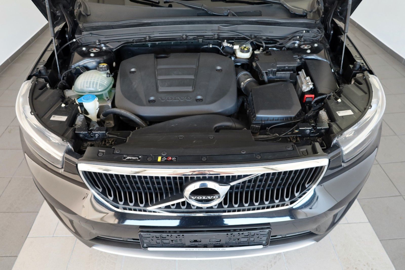 Fahrzeugabbildung Volvo XC40 T3 Momentum Pro, Navi, LED, DAB, PDC