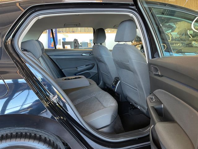 Volkswagen Golf VIII Lim. Life *FAHRSCHULAUTO*LED*AHK*ACC*