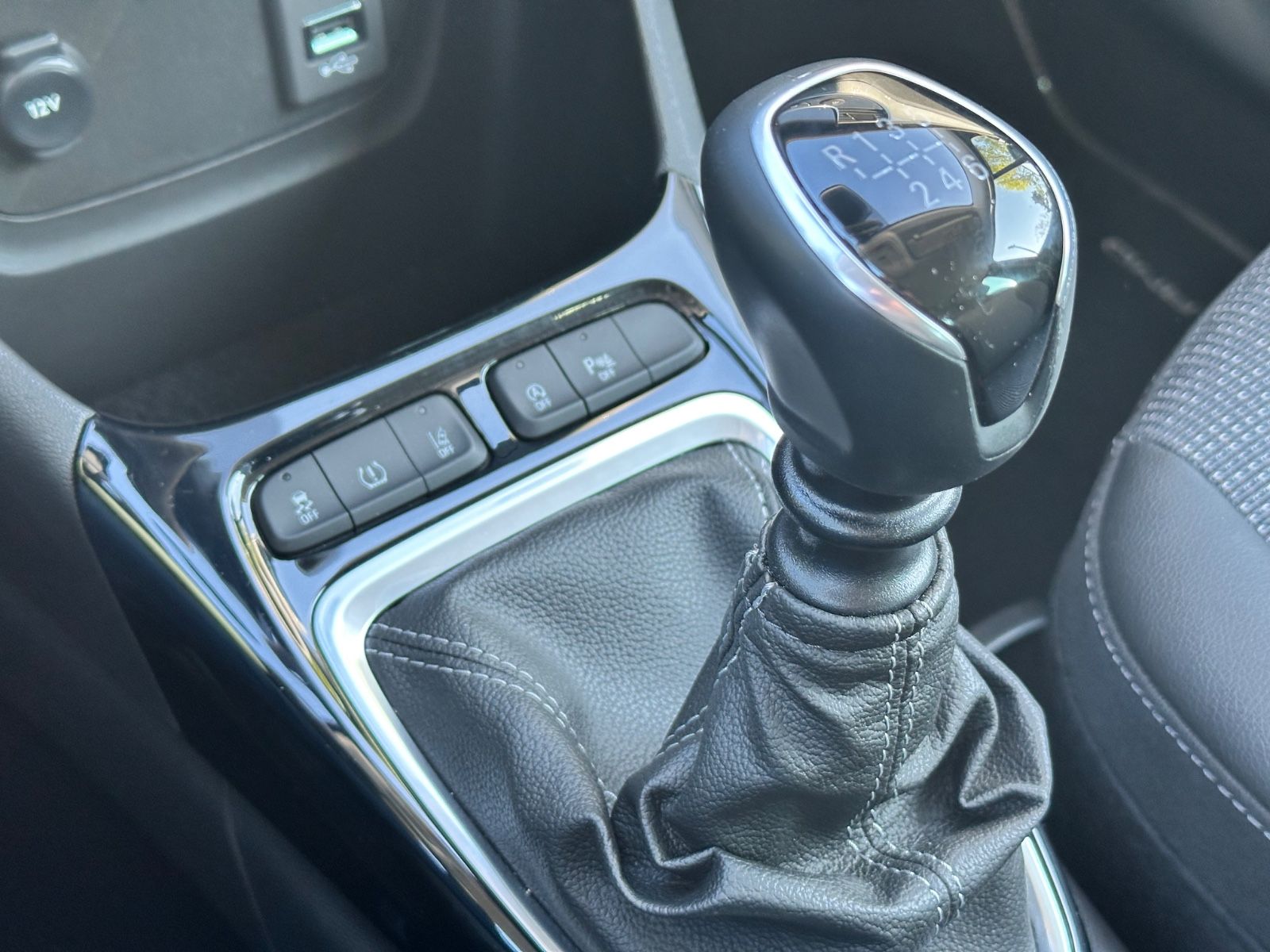 Fahrzeugabbildung Opel Crossland Elegance Kamera*Sitzh.*Frontsch.beheiz