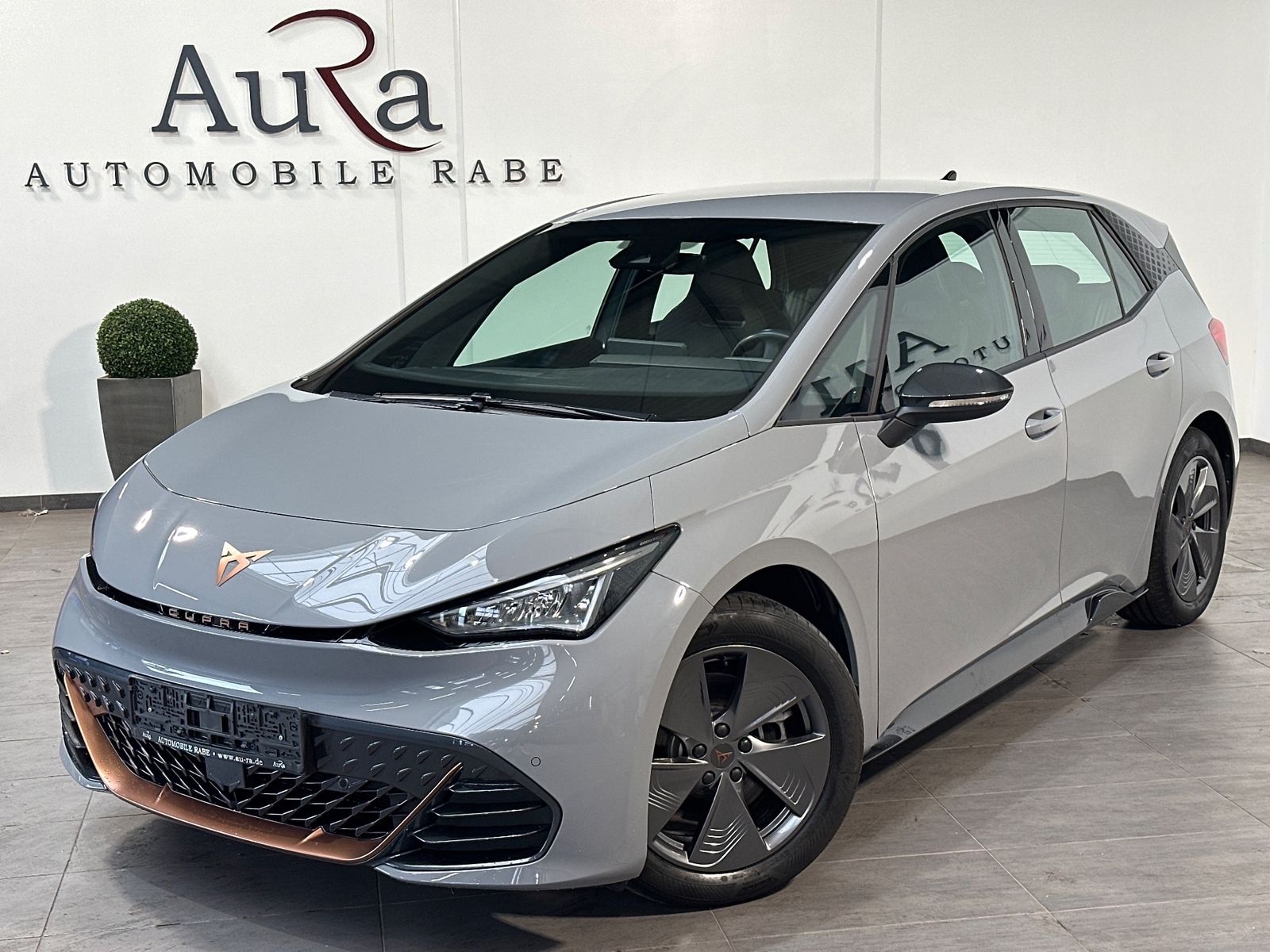 Cupra Born 150kW/58kWh NAV+LED+18ZOLL+KEYLESS+DAB+1HD imagem 2