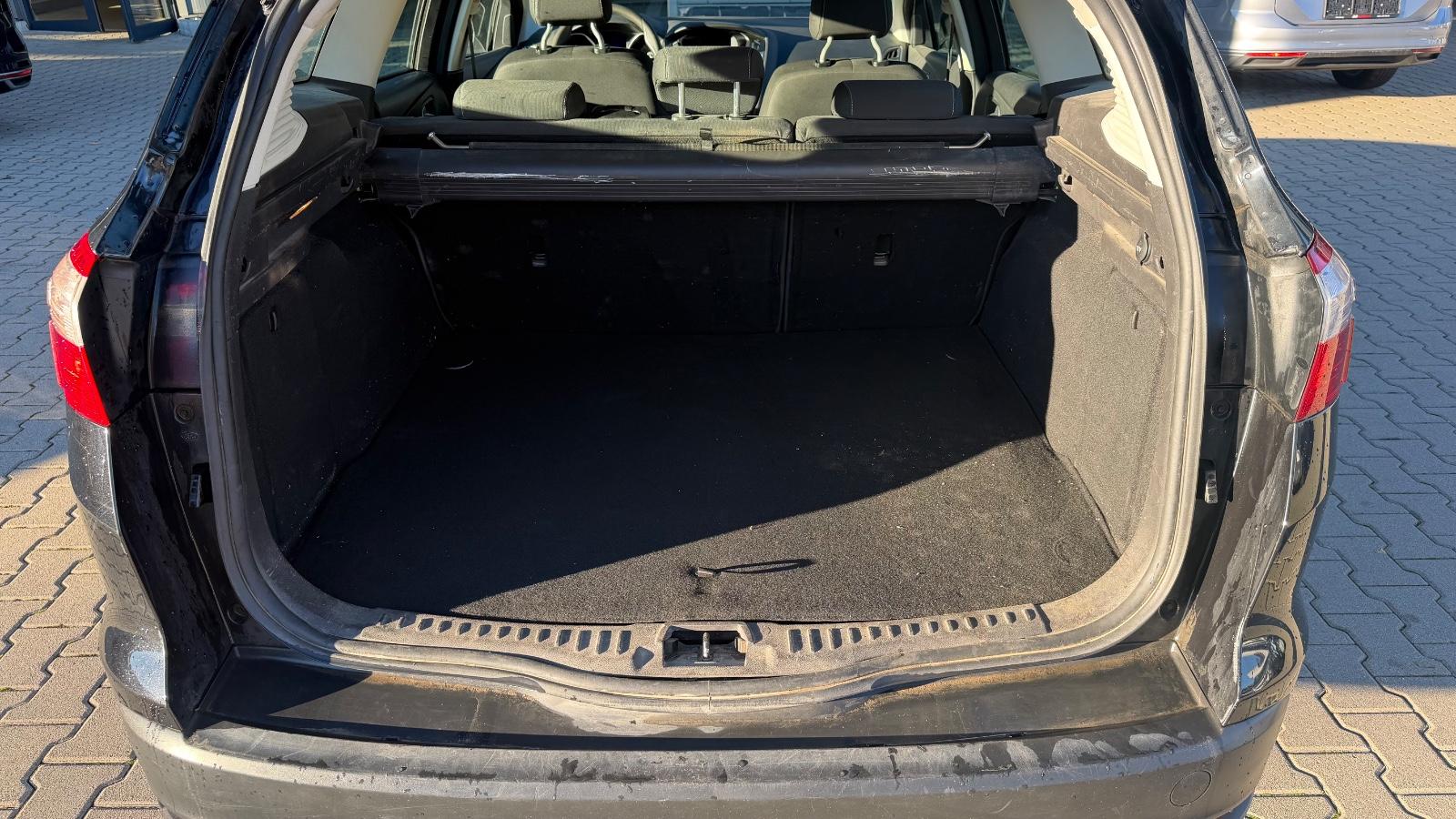 Ford Focus 2013 — photo 19