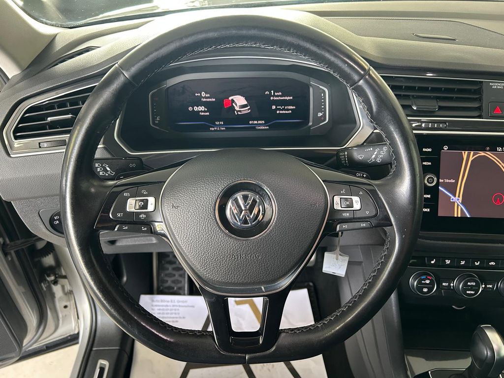Volkswagen Tiguan 2.0 TDI DSG 4 MOT*ACC*PANO*AHK*NAVI*PDC