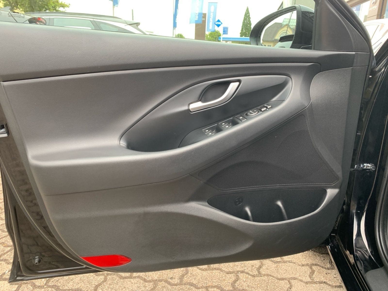 Fahrzeugabbildung Hyundai i30 1.0 T-GDI Passion Kamera 8x bereift