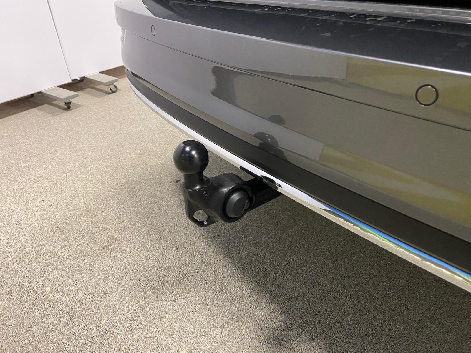 Fahrzeugabbildung SKODA Karoq 1.5 TSI SPORTLINE+MATRIX+ACC+AHK+APP+RFK++