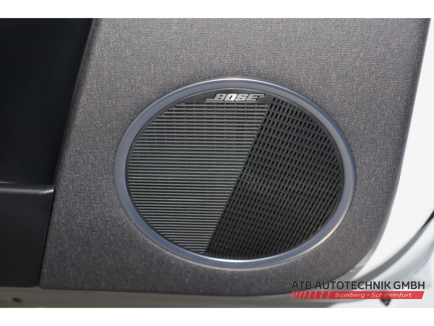 Fahrzeugabbildung Hyundai IONIQ 5 77,4 kWh UNIQ 98,8% SOH HUD Panorama Nav