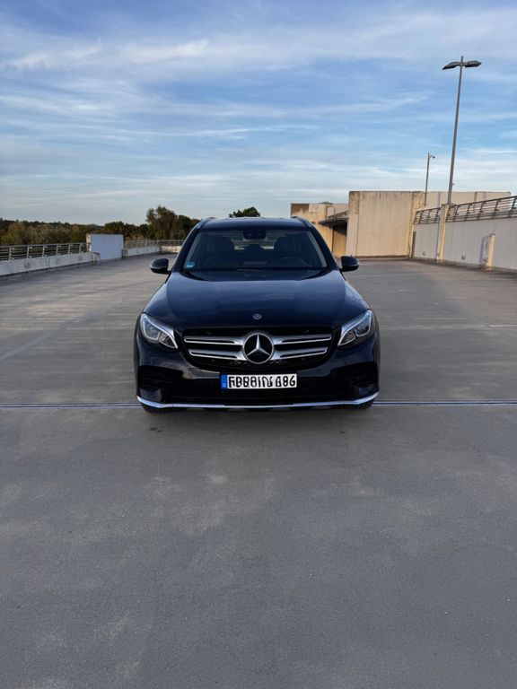 Image of Mercedes-Benz GLC 220