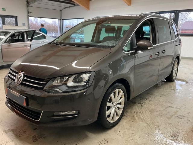 Volkswagen Sharan 2.0 TDI DSG 4M *AHK*STHZ*SHZ*PAN*NAV*BX*