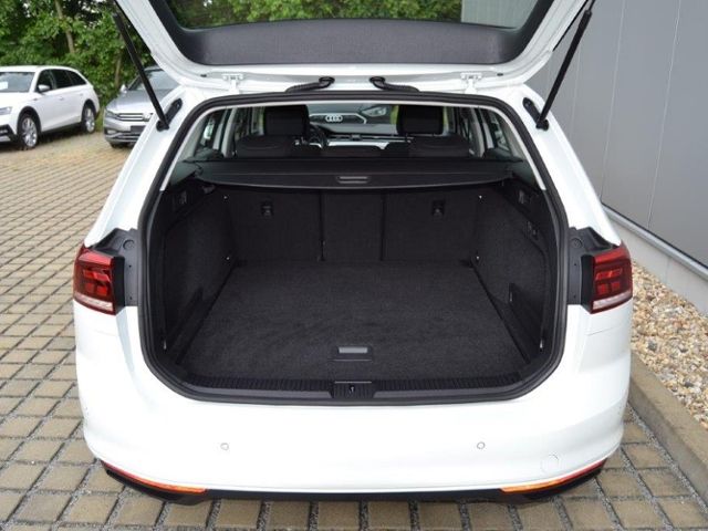 Passat Variant 2.0 TDI DSG Business AHK/LED/NAVI