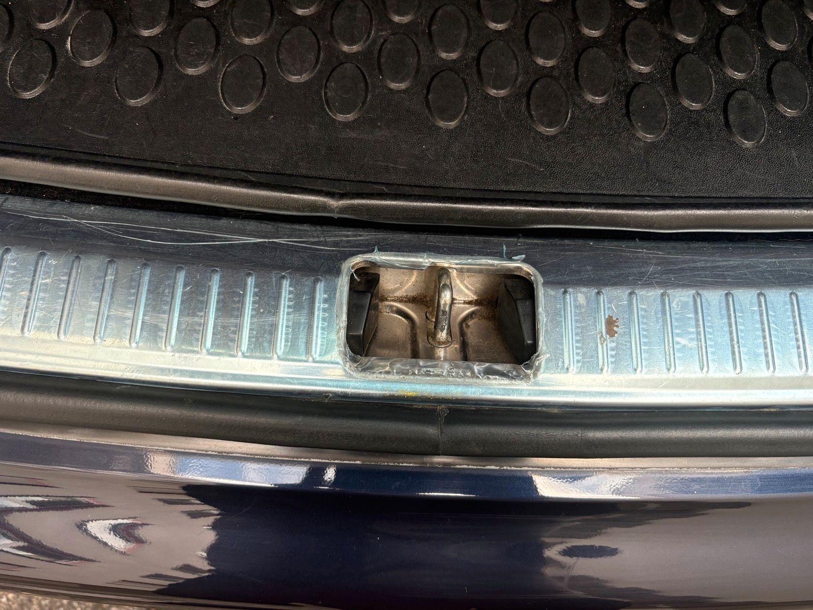 Mercedes-Benz C230 2004 — photo 9