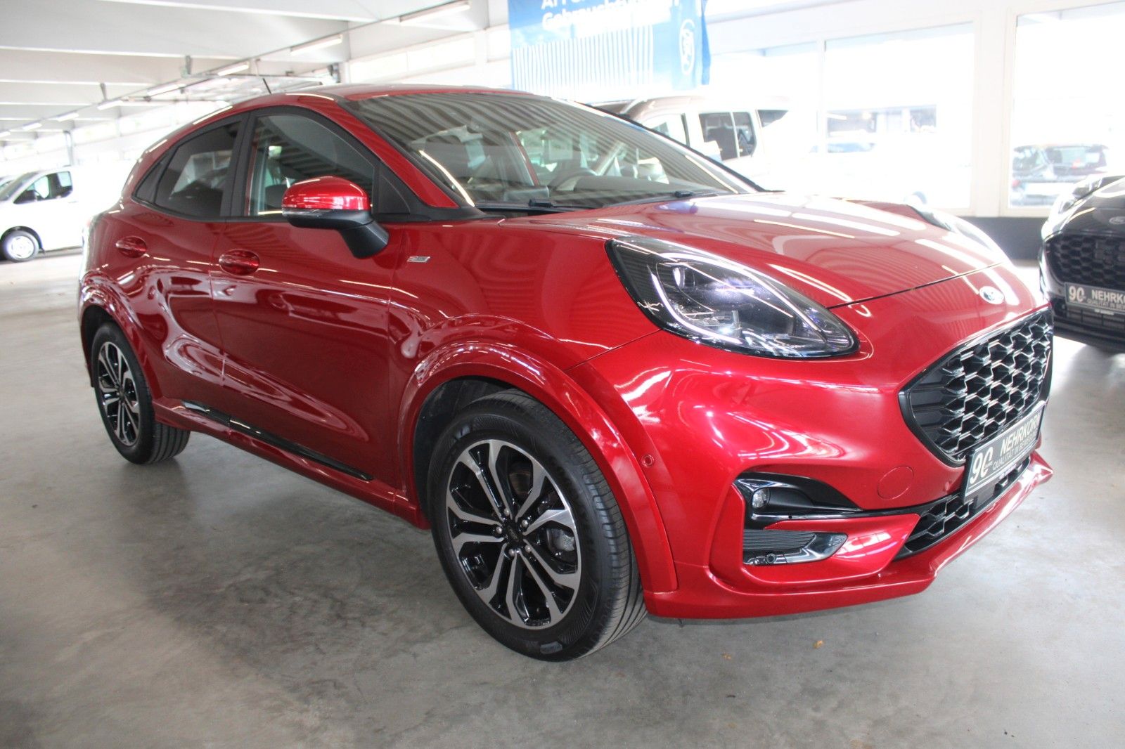 Fahrzeugabbildung Ford Puma MHEV ST-Line AHK LED NAVI WINTER PAKET uvm.