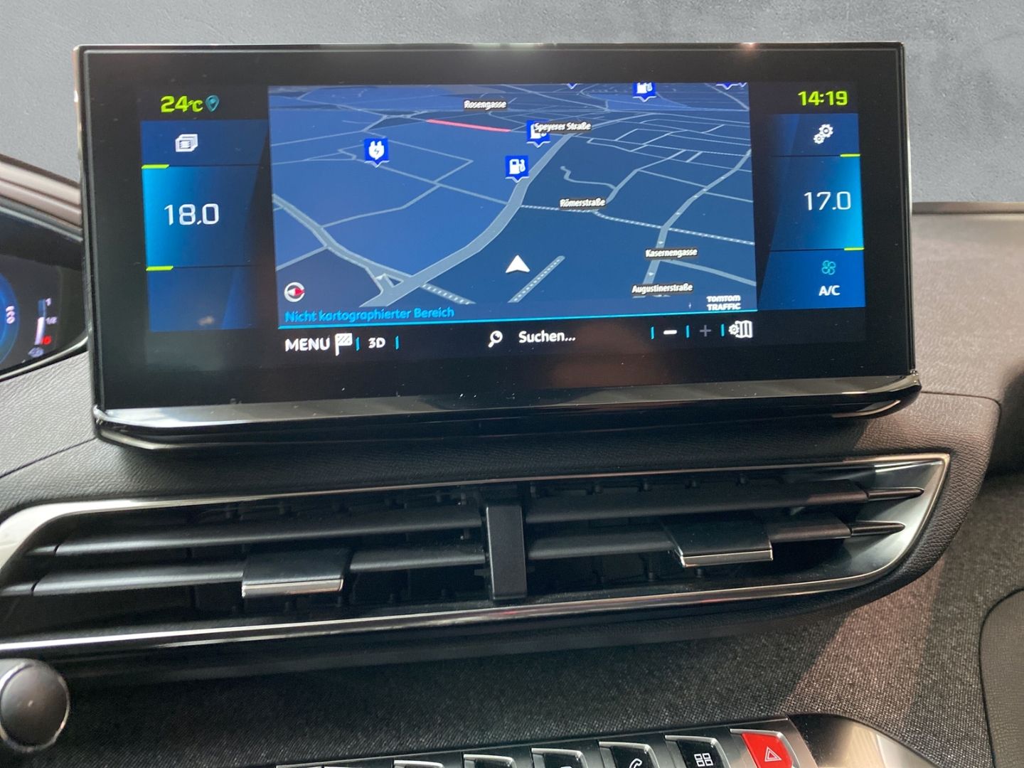 Fahrzeugabbildung Peugeot 3008 Hybrid 225 Roadtrip 1.6 Plug-In EU6d Navi d
