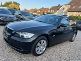 BMW 320 Baureihe 3 Touring 320d /TÜV NEU/AUTOMATIK/ - BMW 320 aus 2005: Kombi, D