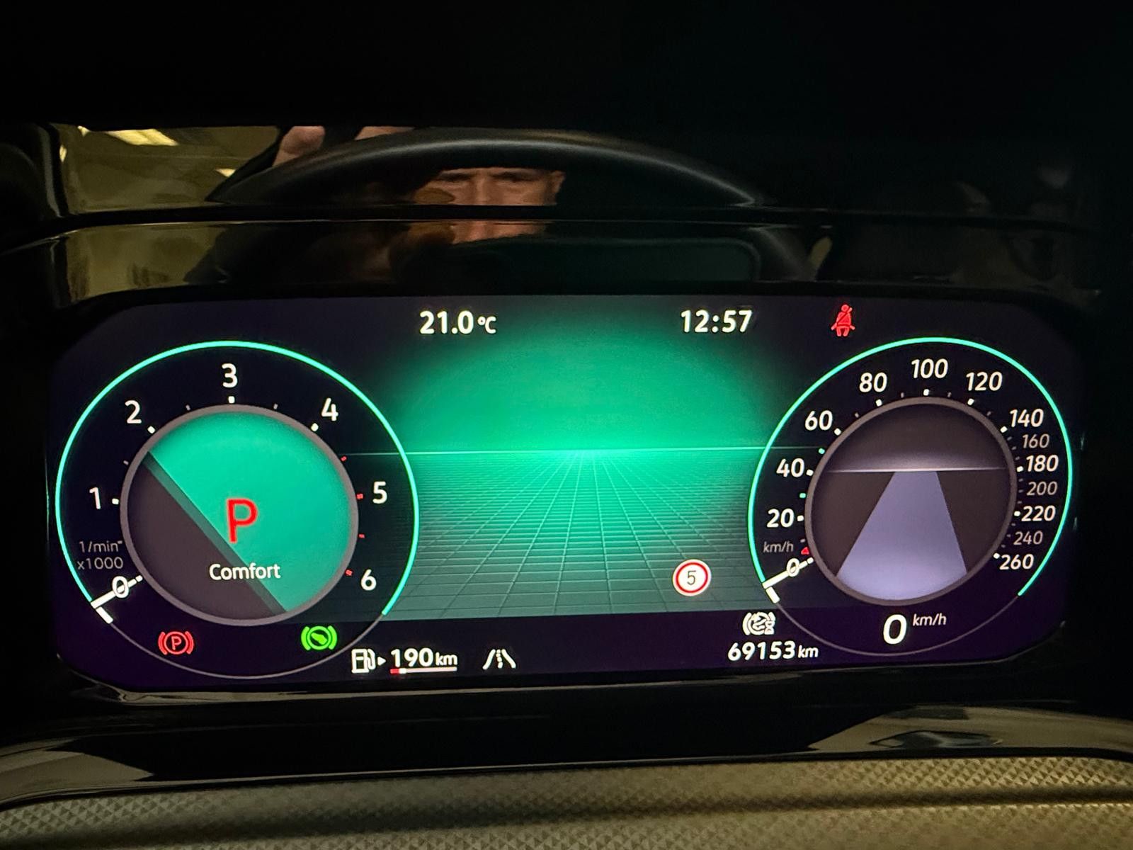 Fahrzeugabbildung Volkswagen Golf VIII Lim. Active/AHK/SCHECKHEFT/NAVI/KAMERA
