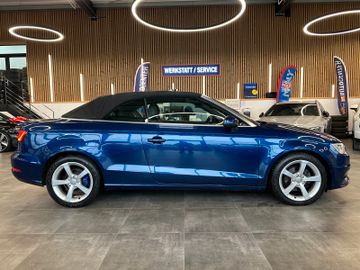 Audi A3 Cabriolet *ALCANTARA*NAVI*AHK*SPORTSITZ+FAHRW