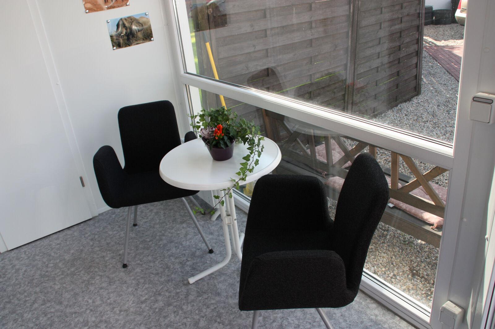 showroom-image-top