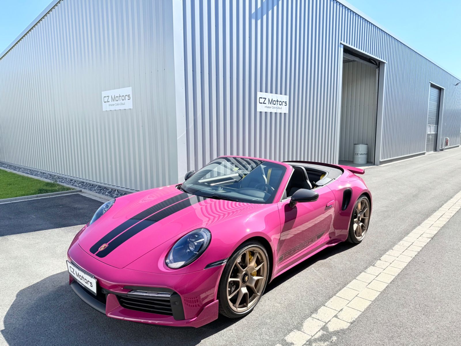 PORSCHE 911 992 Turbo S Cabrio SportDesign Burmester