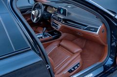 BMW M760 – 30 / 36
