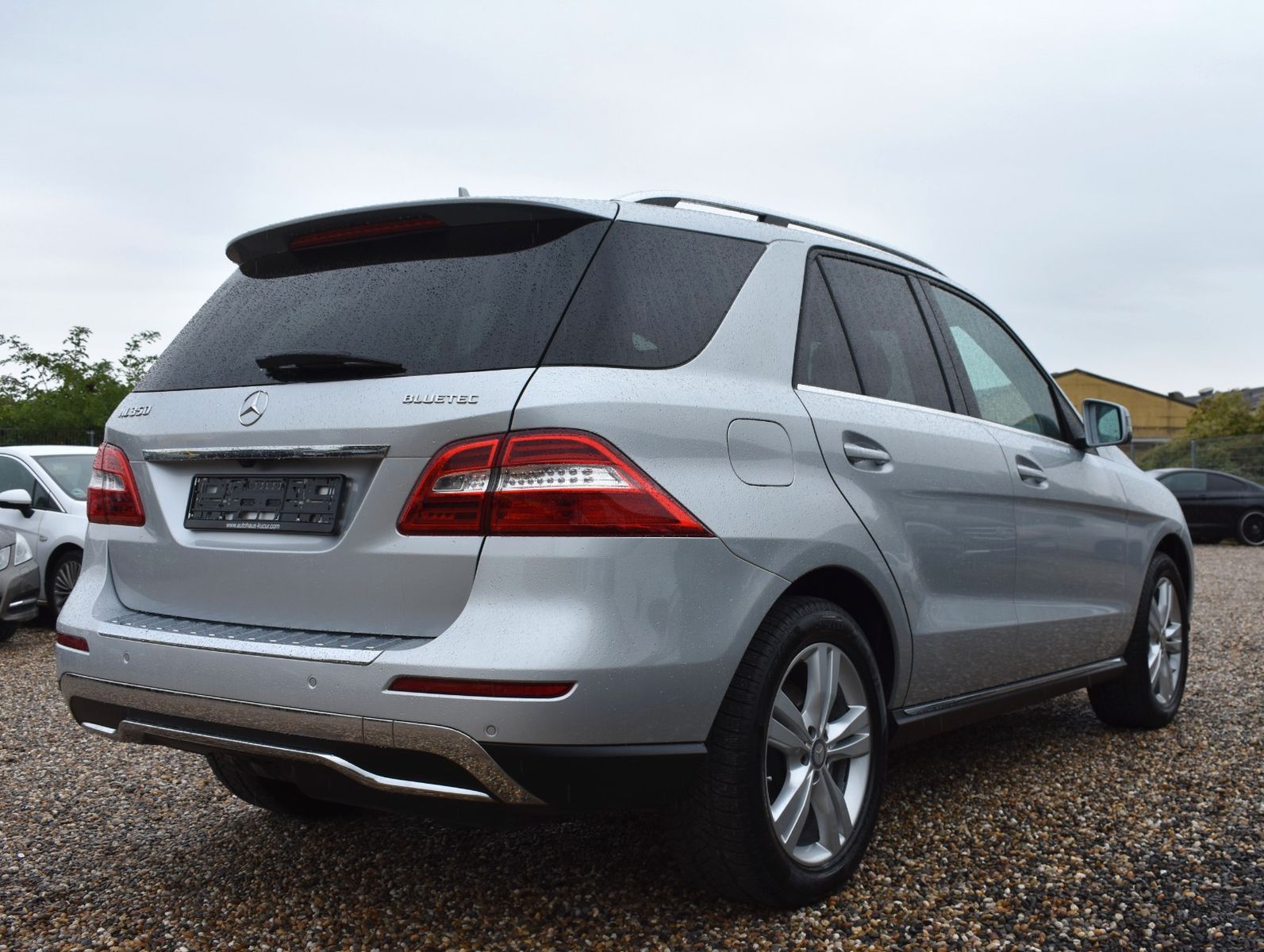 Fahrzeugabbildung Mercedes-Benz ML 350 CDI BlueTec 4Matic AHK/PANO/DISTRONIC