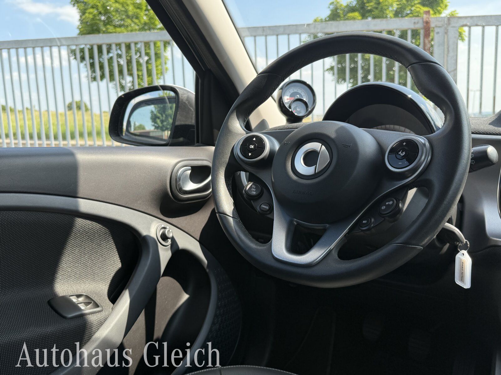 Fahrzeugabbildung Smart forfour prime (52kW) Klima/Sitzhzg./MF-Lenkrad/B