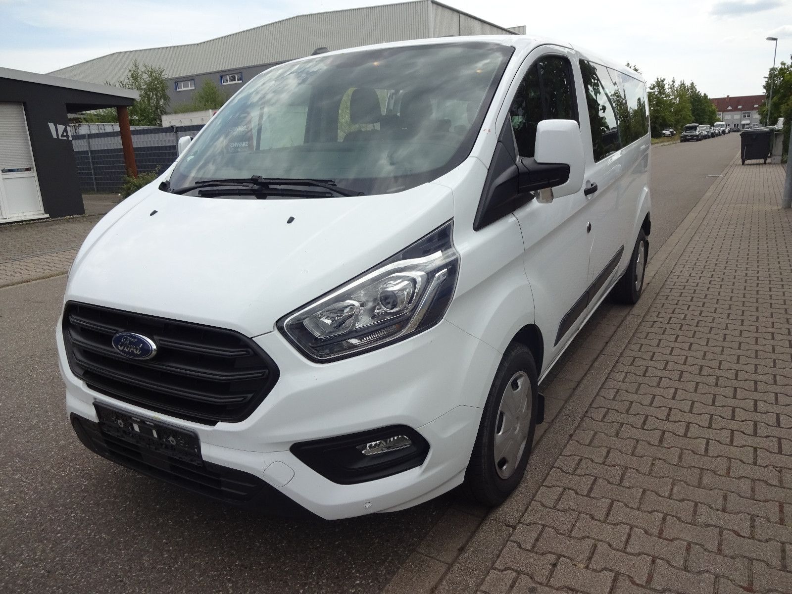 Ford Tourneo Custom 9 Sitze imagem 3