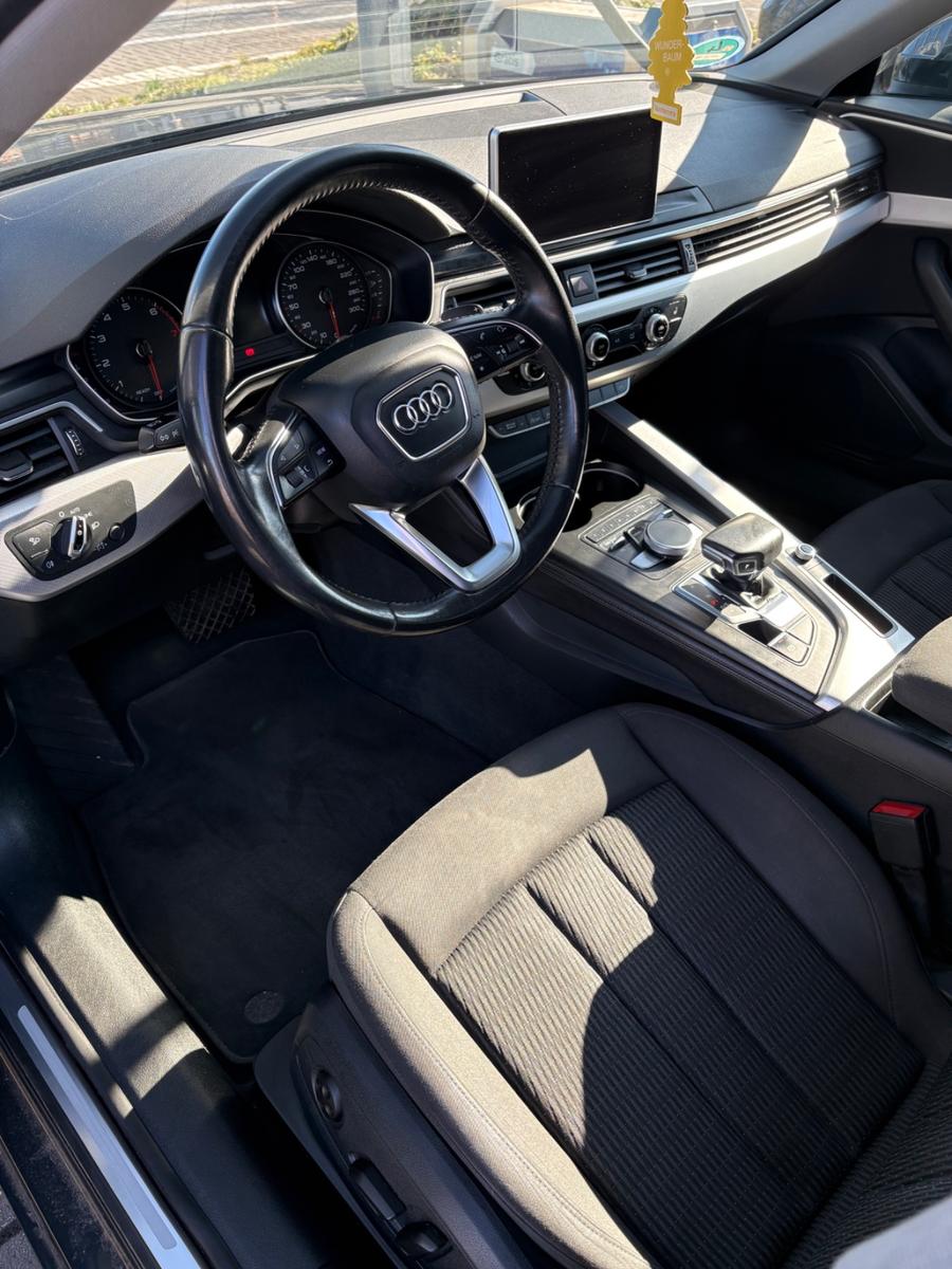 Audi A4 2.0 TFSI 140kW ultra S tr design Avant design