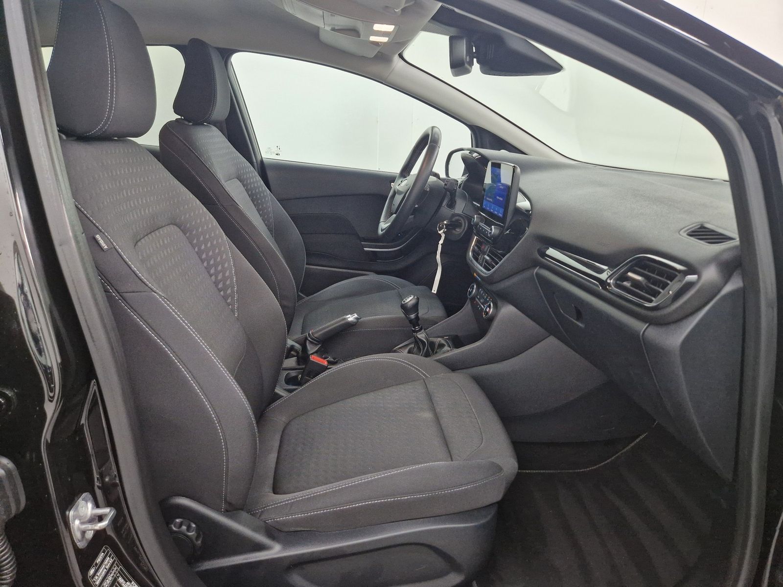 FORD Fiesta  1.0 EcoBoost MHEV Titanium – Bild 11