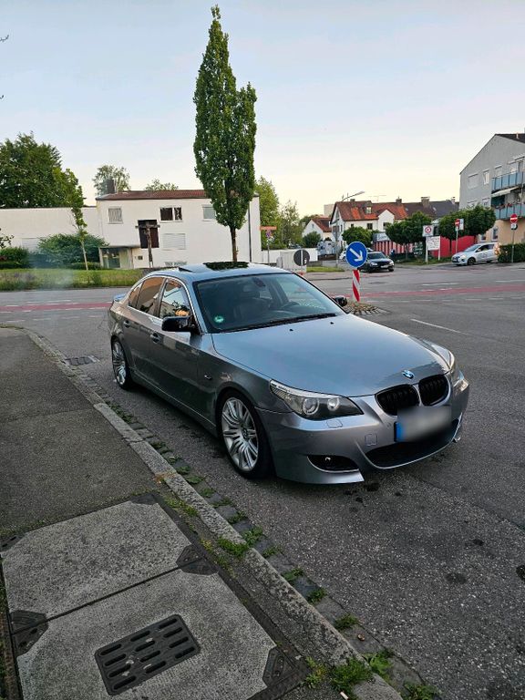 Image of BMW 530