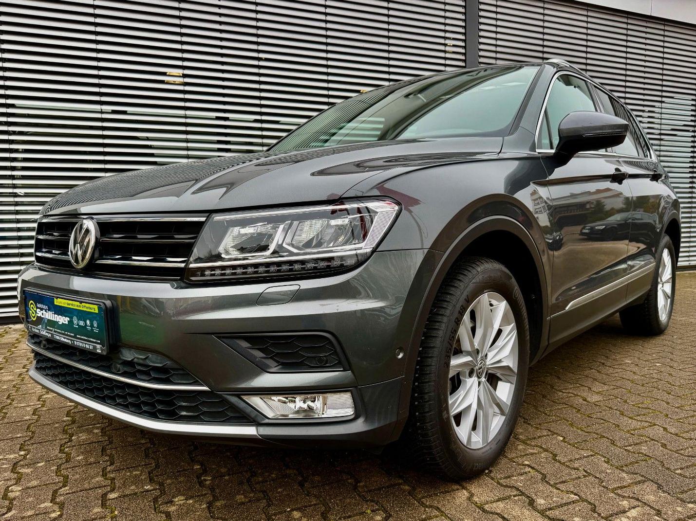 Volkswagen Tiguan Highl. 2.0TDI DSG 4M Pano, AHK, 1.Hand