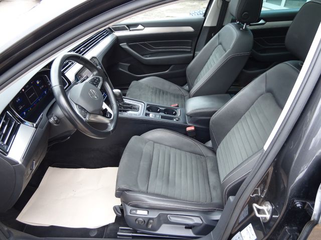 Fahrzeugabbildung Volkswagen Passat Variant/R-Line/Virtual/Pano/Navi/LED/AHK/