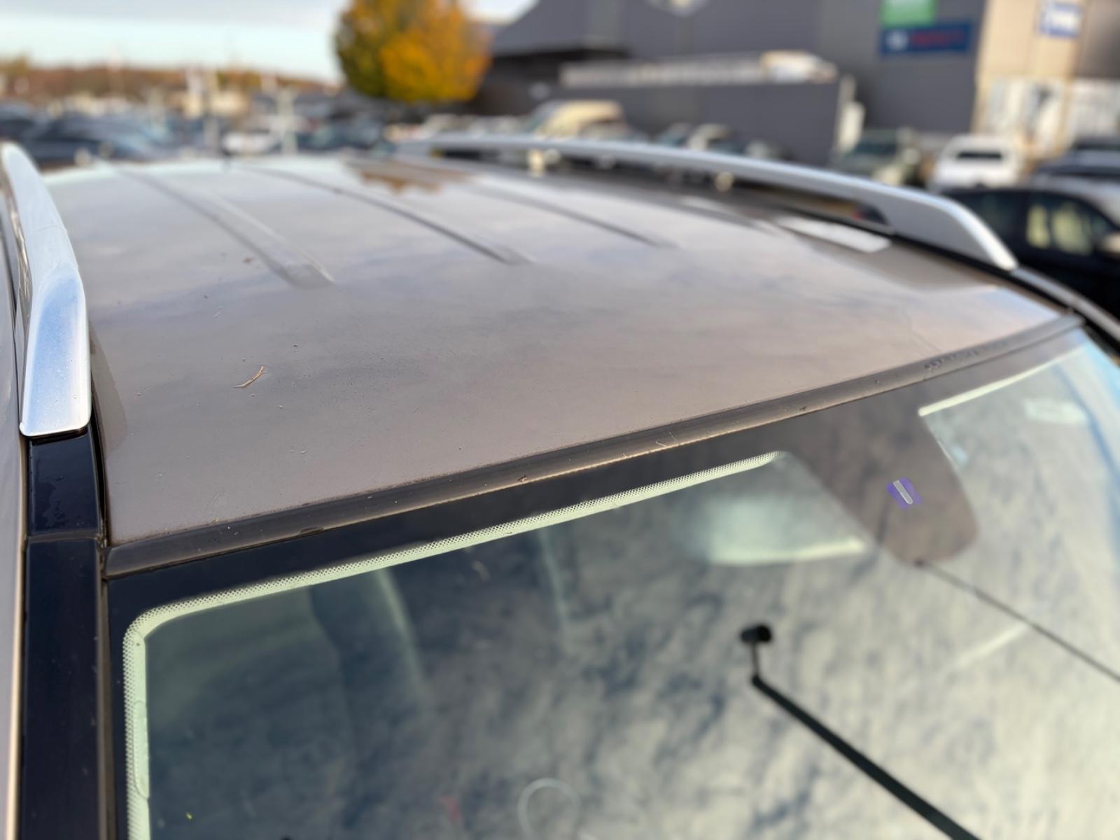 Mercedes-Benz GLK350 2010 — photo 11
