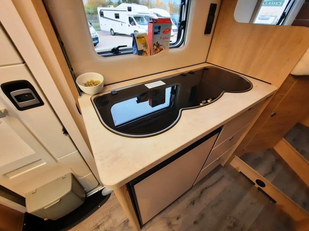 Fahrzeugabbildung LMC Cruiser V 646 G Solar/Sat/18.658,- € sparen!