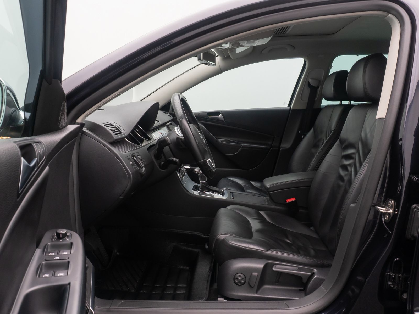 Fahrzeugabbildung Volkswagen Passat V6 FSI R-Line Edition Plus 4Motion AHK. K