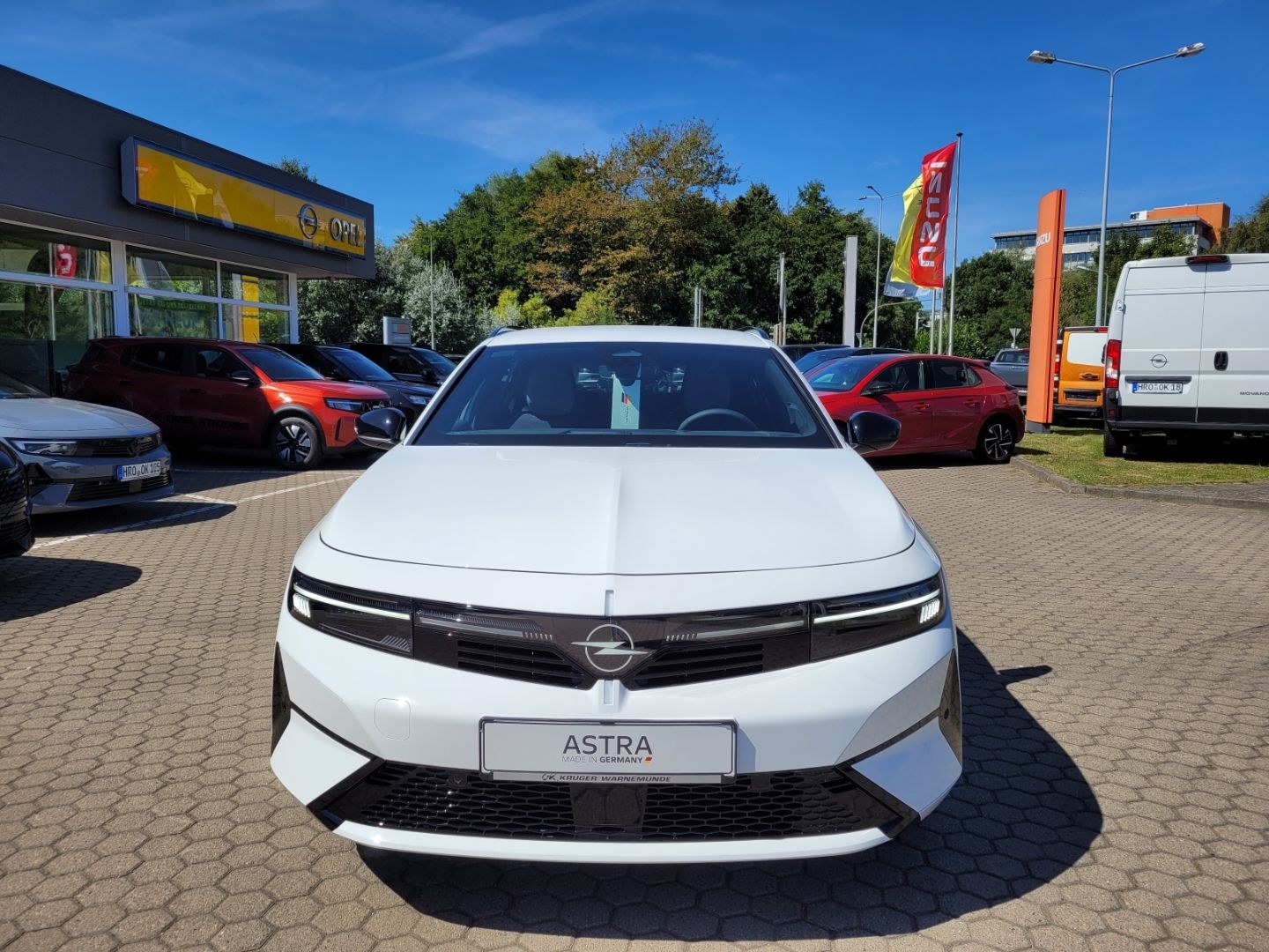 Fahrzeugabbildung Opel Astra L Edition Sports Tourer SHZ+LHZ+Allwetter