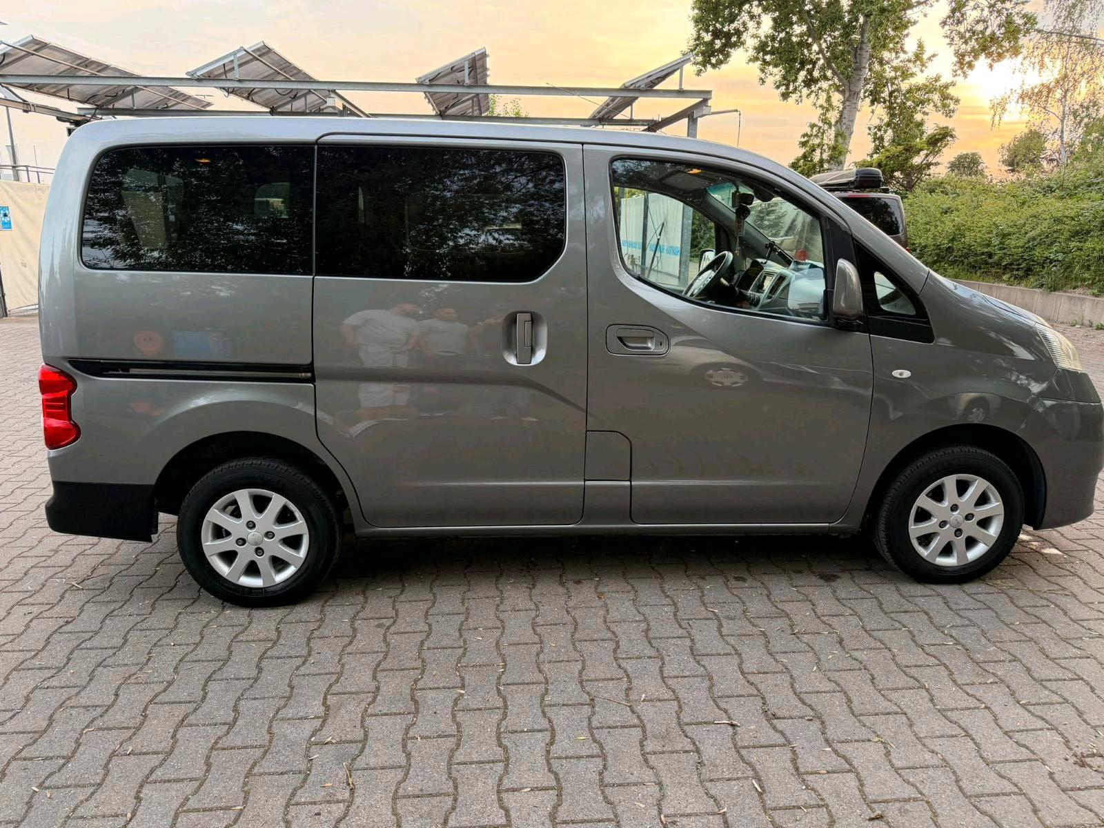 Nissan NV200