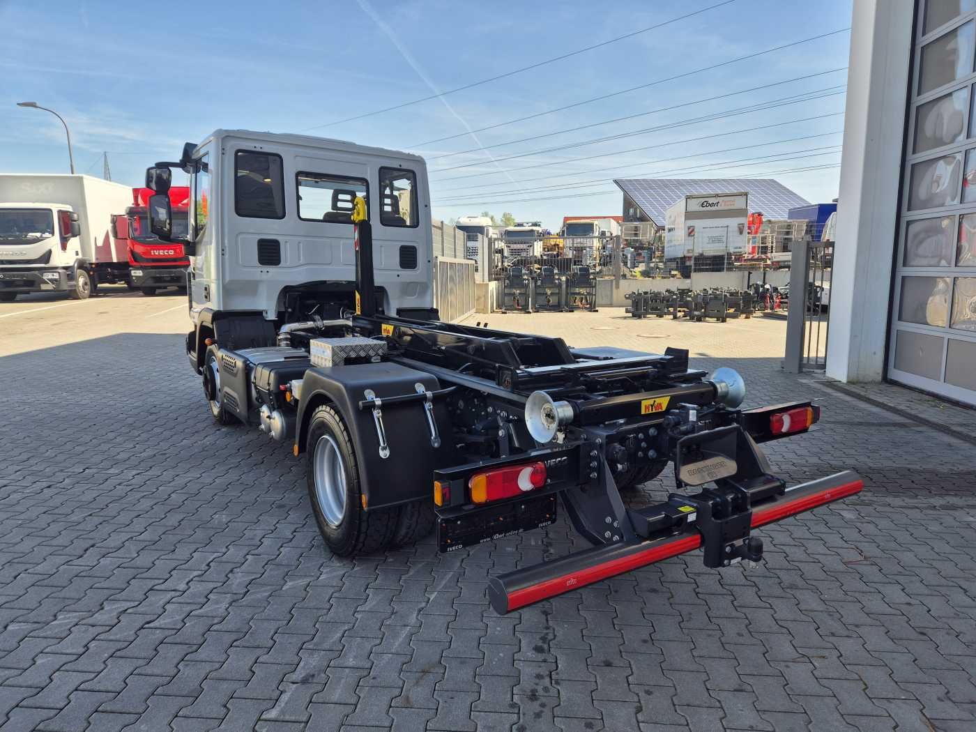 Fahrzeugabbildung Iveco Eurocargo ML80E21K 4x2 Hyva 05-32-K-DIN-BF 2xAHK