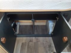 Sunlight T 690 L Adventure Edition,Queensbett und Hubbett