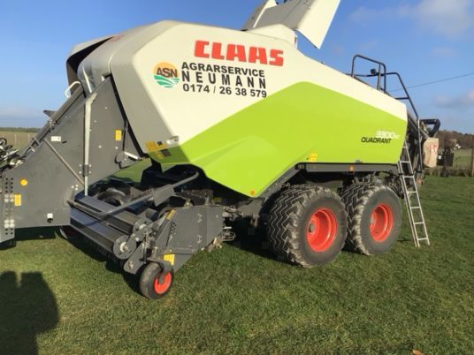 Claas Quadrant 3300 RC Tandem 