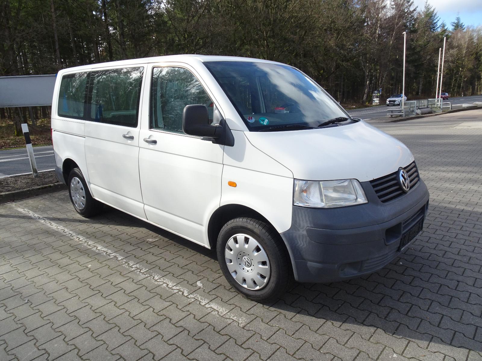 Volkswagen T5 Transporter Kombi
