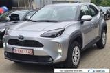 Toyota Yaris Cross 1.5 VVT-I Hybrid Dynamic Aut. Displ - silberne Toyota Yaris Cross
